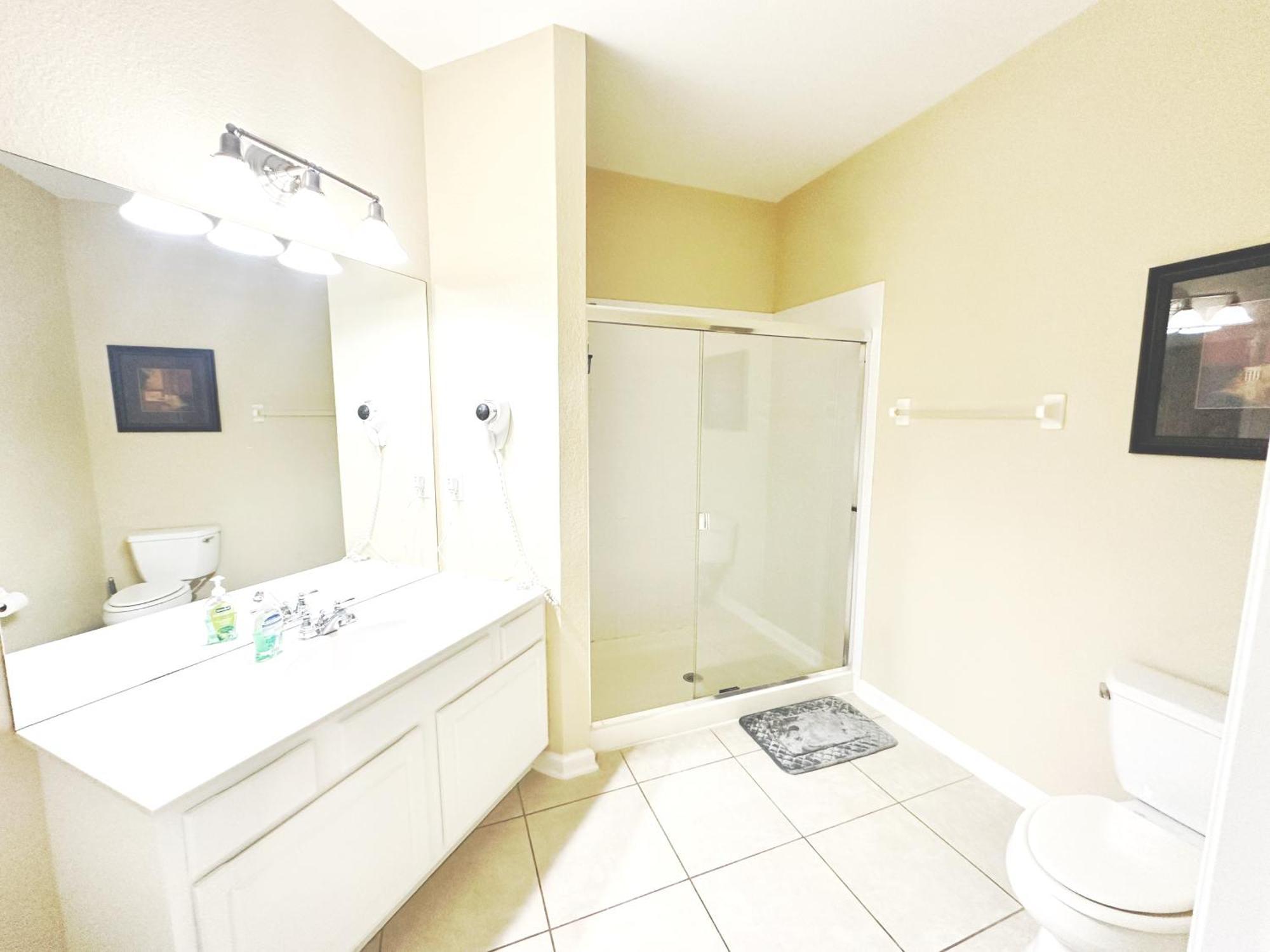 4 Bed By Convention Center & Epic Universe Apartment