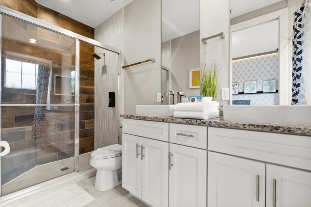 4 Bedrooms-4,5 Bathrooms-summerville 2652ss Holiday home *