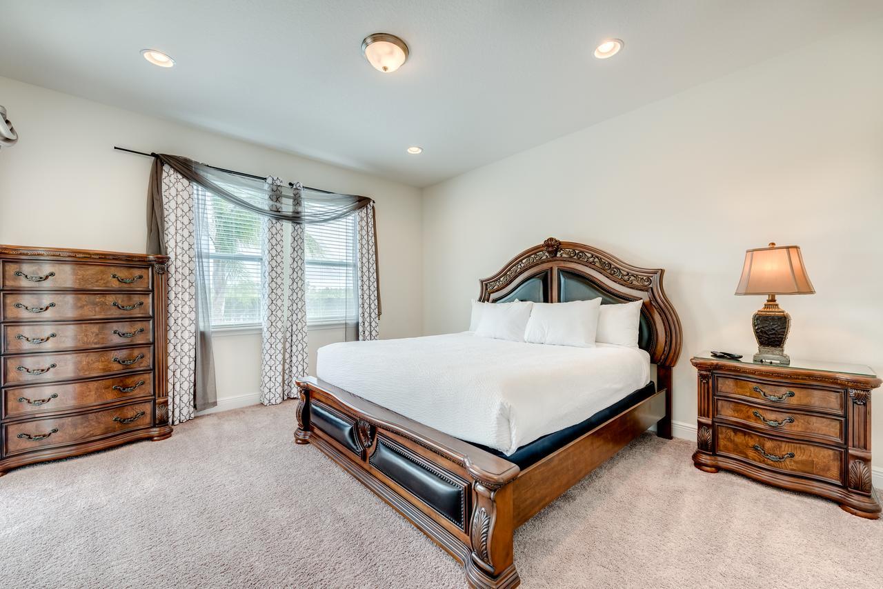 Spacious By Rentyl With Water Park Access Near - 7501m Villa *