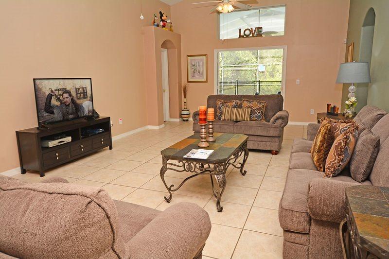 Holiday home 5 Bedroom Luxury Pool & Just 8 Miles To