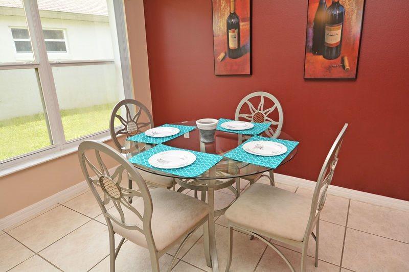 5 Bedroom Luxury Pool & Just 8 Miles To Orlando