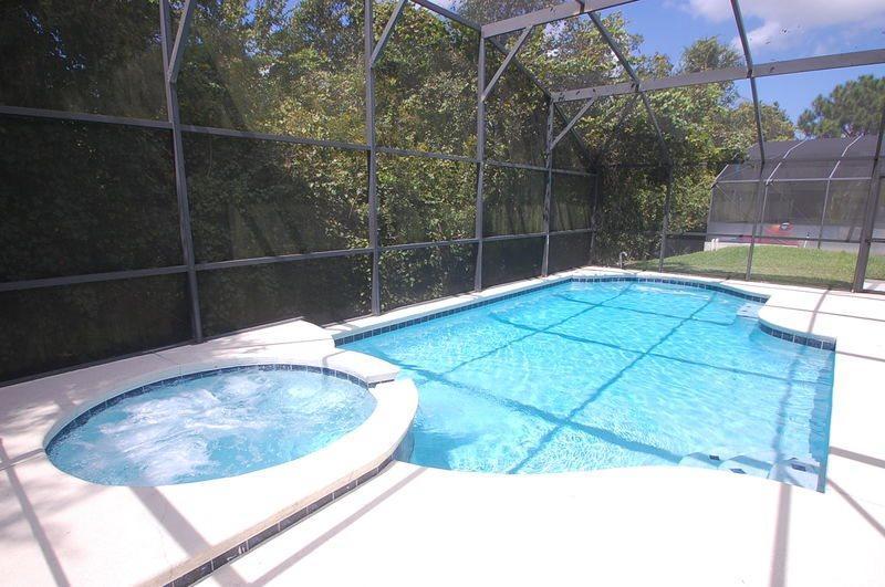 5 Bedroom Luxury Pool & Just 8 Miles To Holiday home *