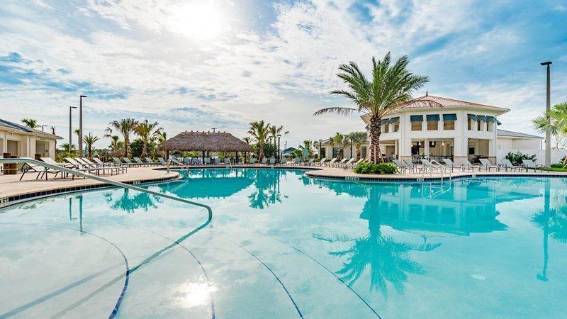 Stunning Storey 4 Bed 3 Bath Townhome With Splash Pool Holiday home