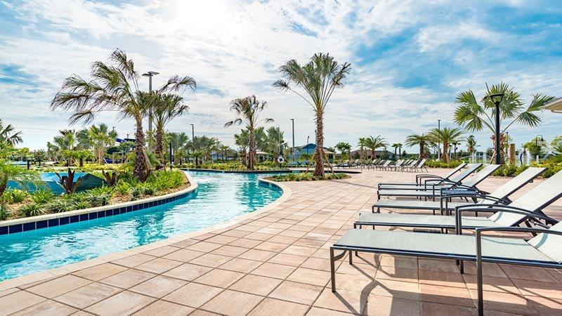 Stunning Storey 4 Bed 3 Bath Townhome With Splash Pool Holiday home *