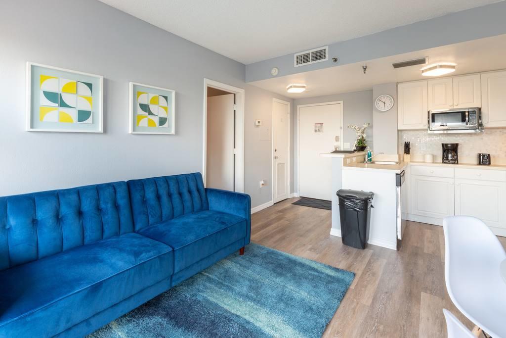 Modern Equipped Apt Best Location! * Orlando