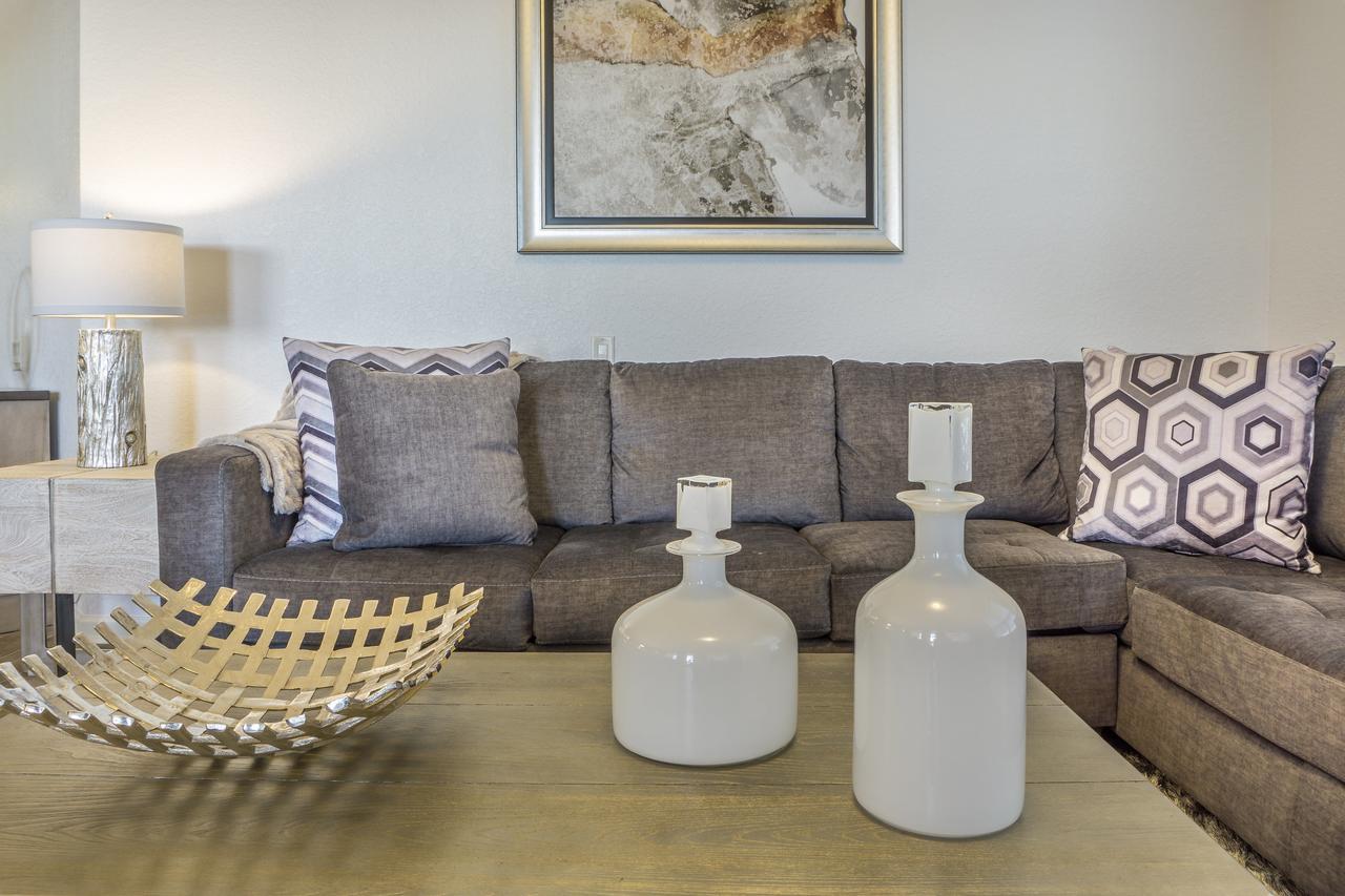 Cayview Avenue Unit 404