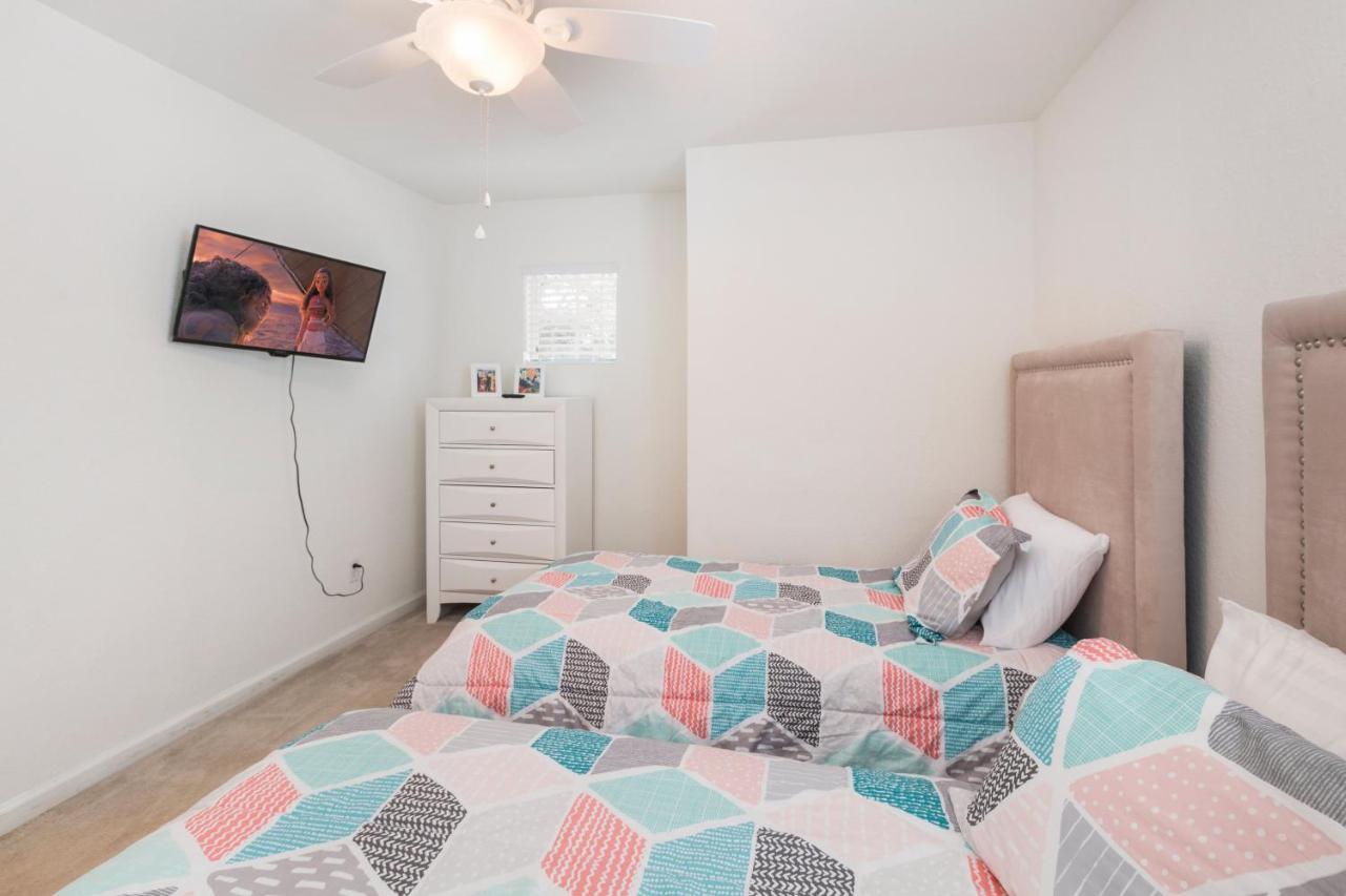 Villa Lakeside Escape