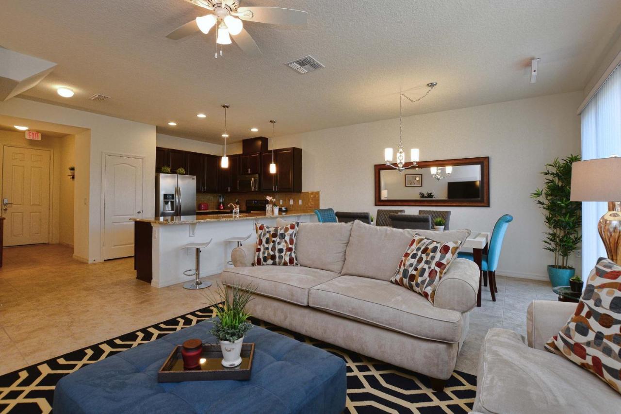 Compass Bay- 4 Bedroom Townhome- 1950cy Villa *