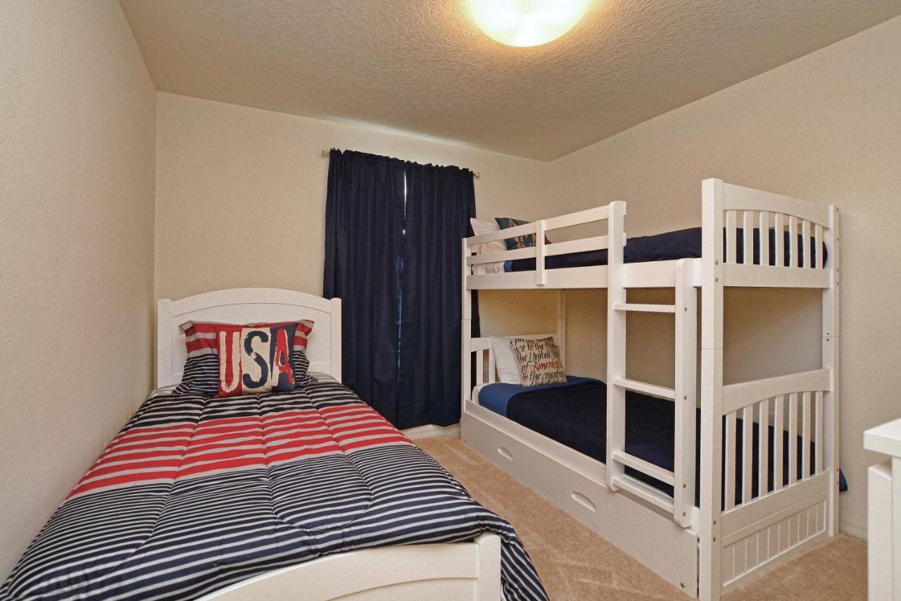 Compass Bay- 4 Bed Townhome W/splashpool-1953cy