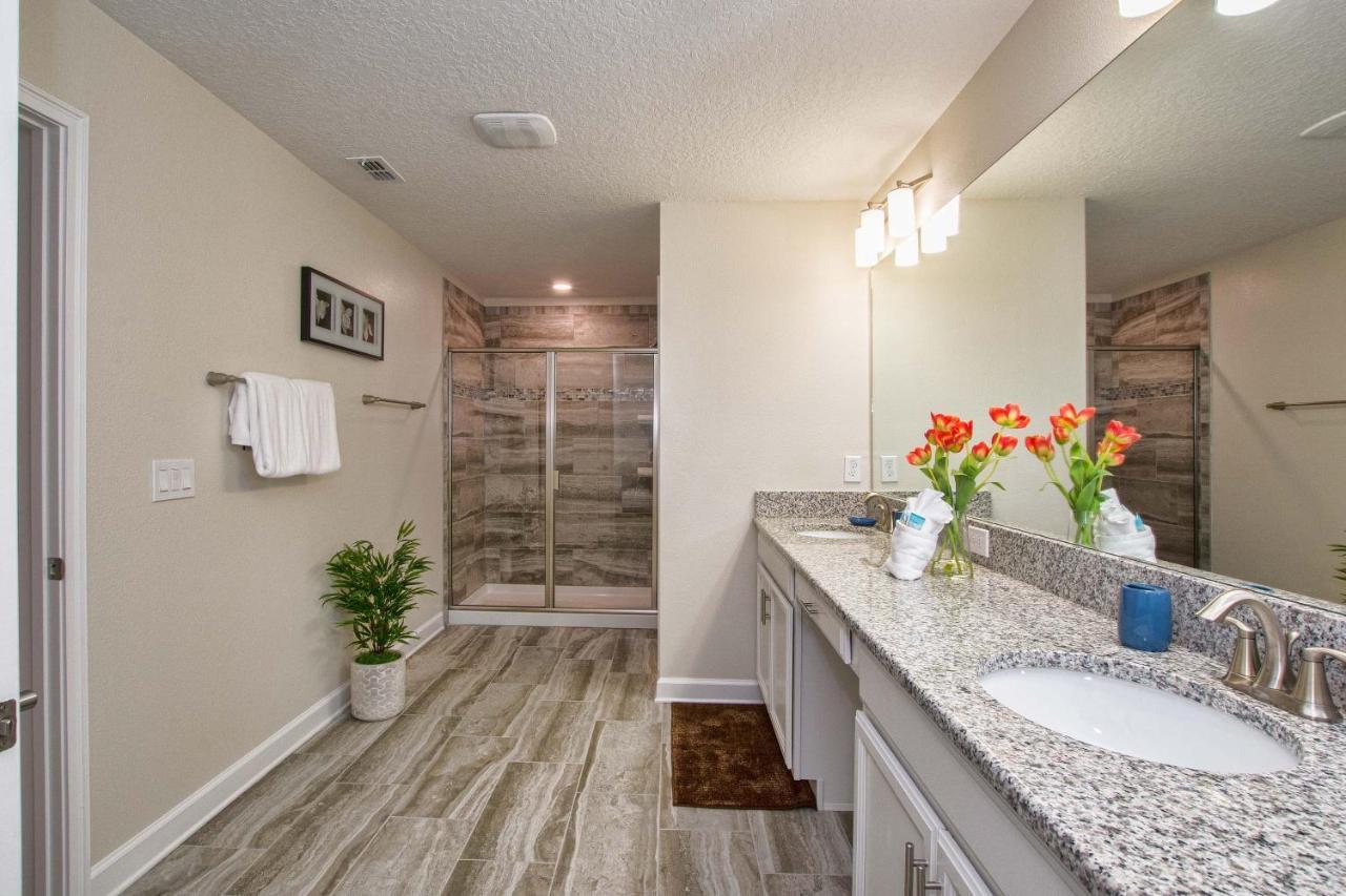Storey Lake-5 Bedroom Pool Home-1663st Holiday home Orlando