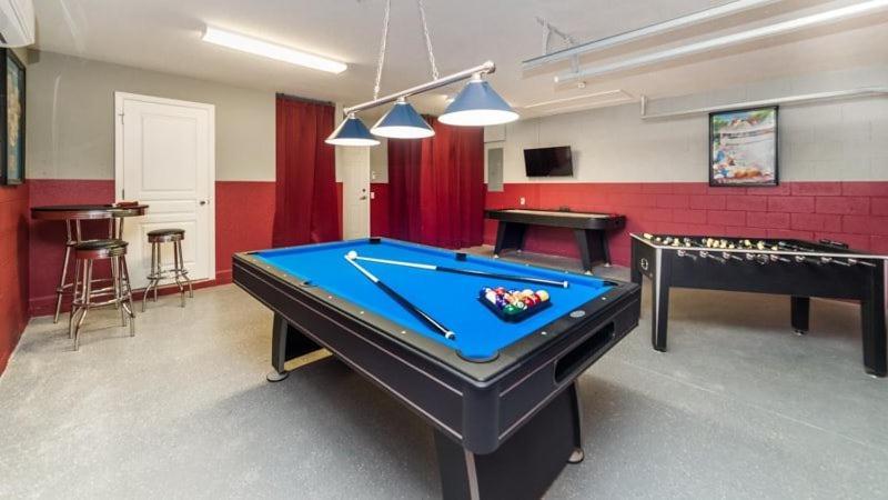 Holiday home Amazing 5 Bedroom 5 Bath Pool In Windsor Hills