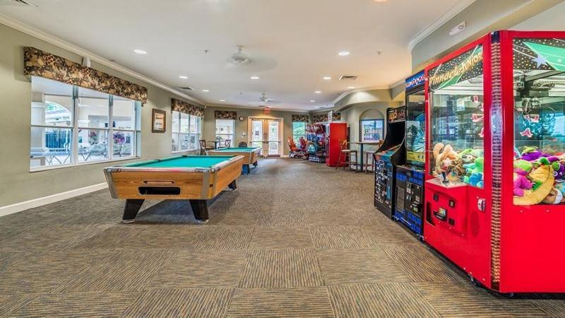 Amazing 5 Bedroom 5 Bath Pool In Windsor Hills *