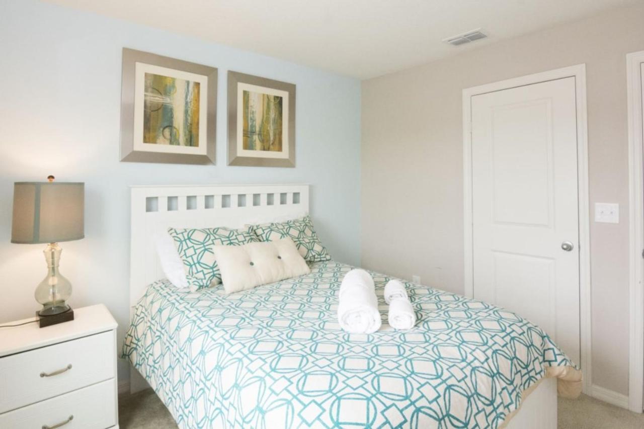 Cozy Townhome With Garage Next To Parks Cb3163 Holiday home