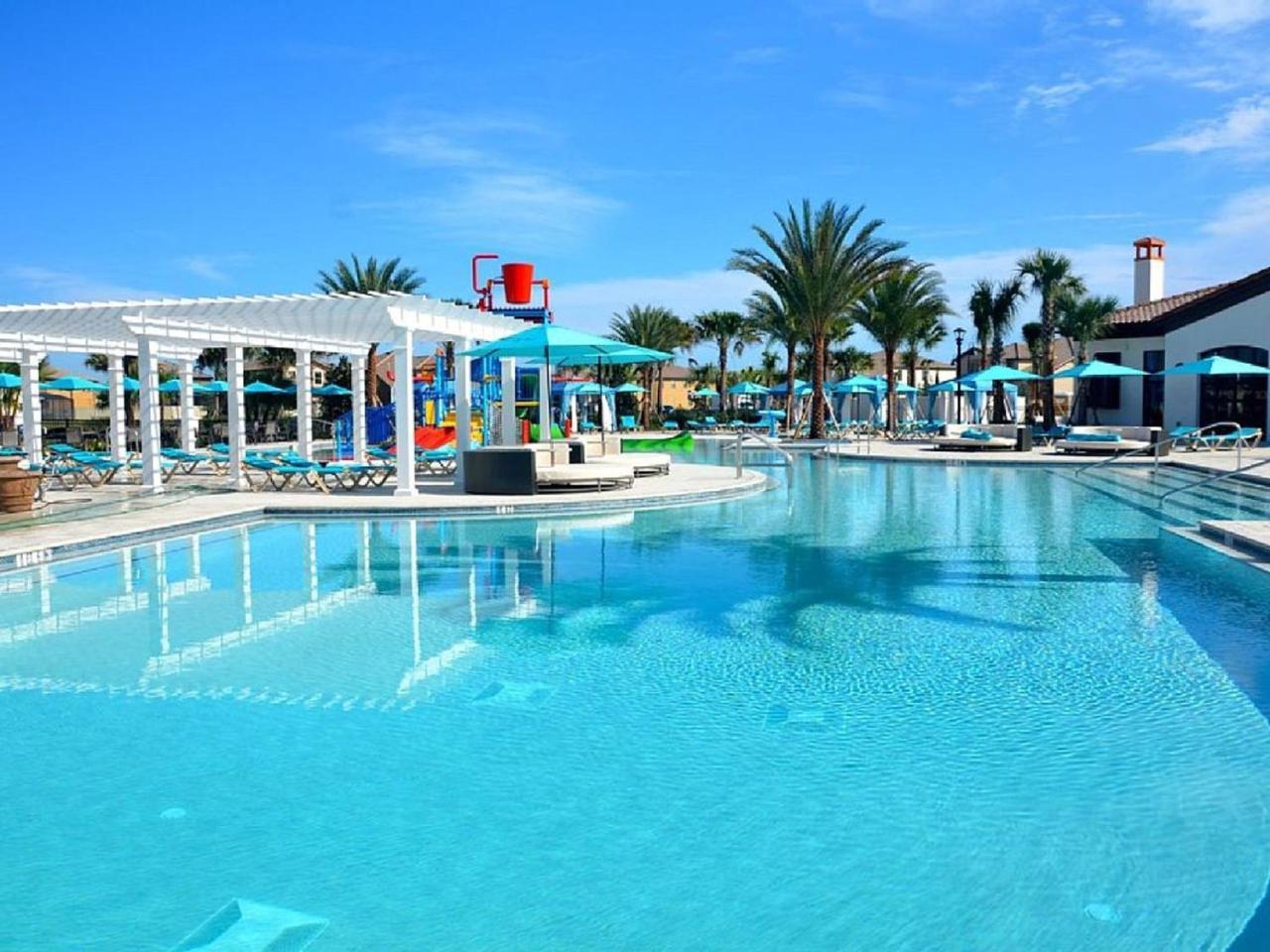 Luxurious Vacation At Westside 8973 Holiday home