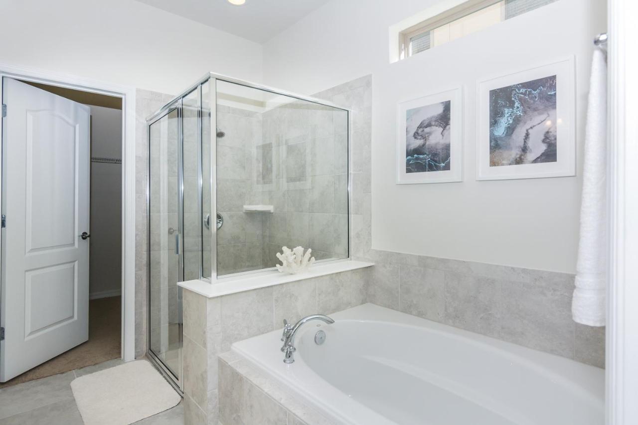 Luxurious Vacation At Westside 8973