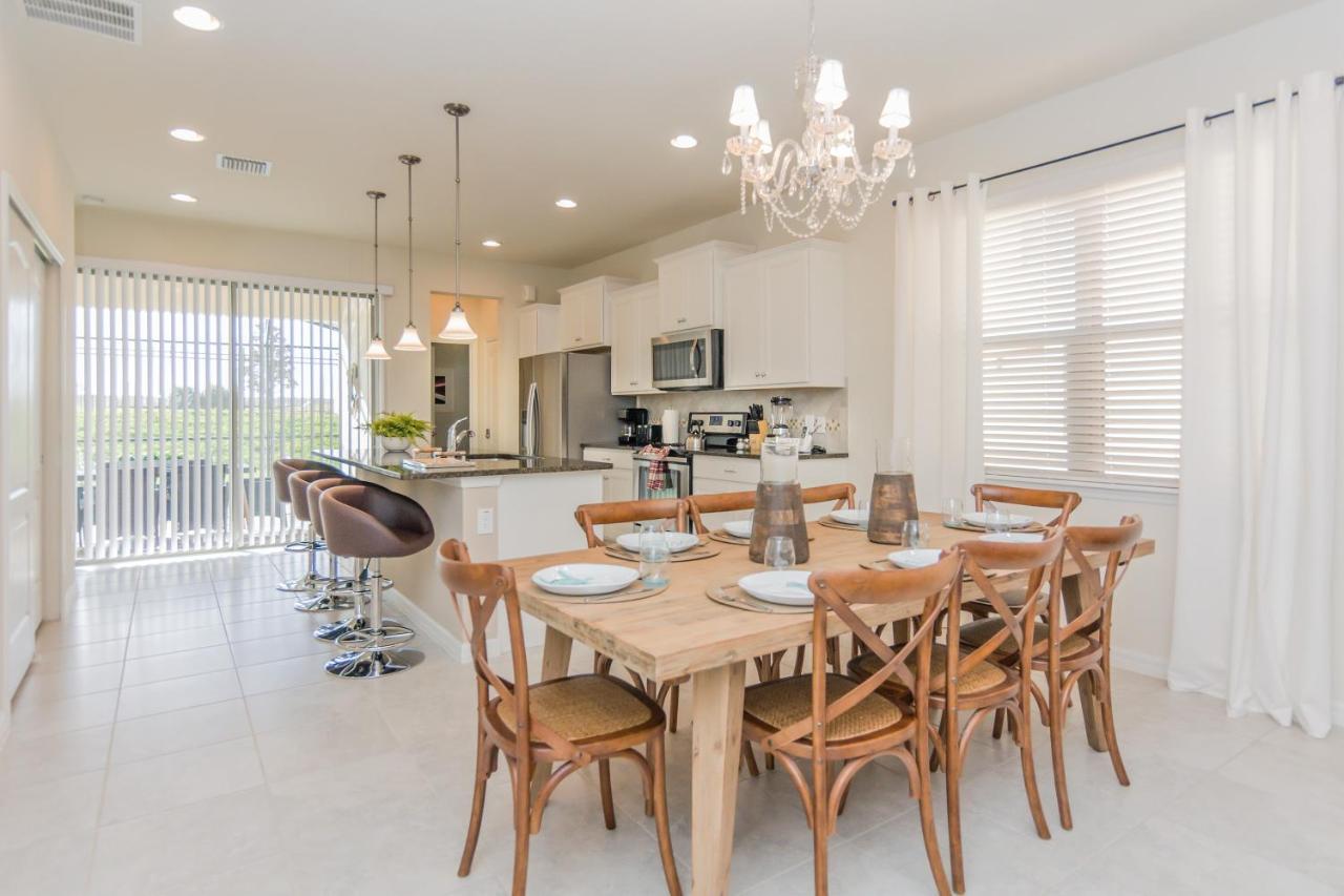 Luxurious Vacation At Westside 8973