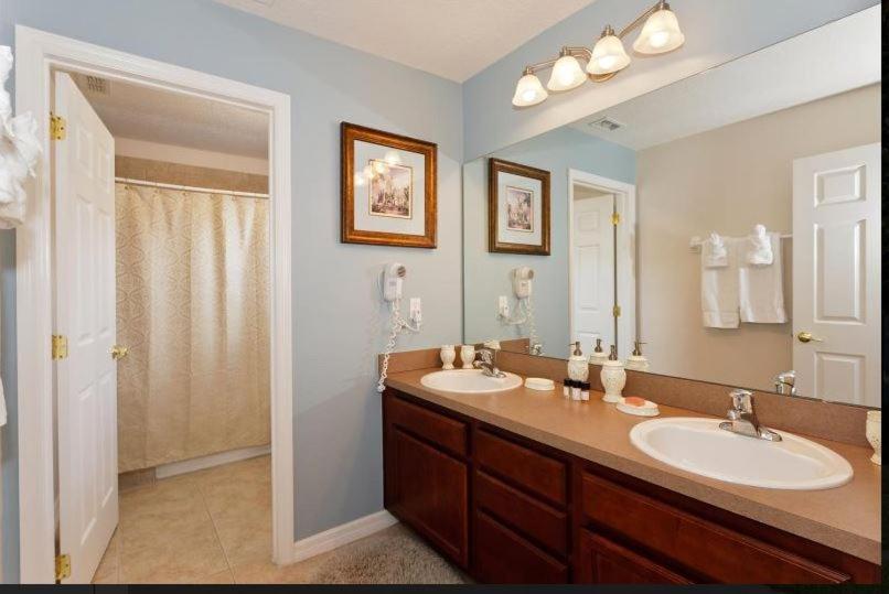 Villa Ly235478 - Arcadia Estates - 5 Bed 4.5 Baths Orlando
