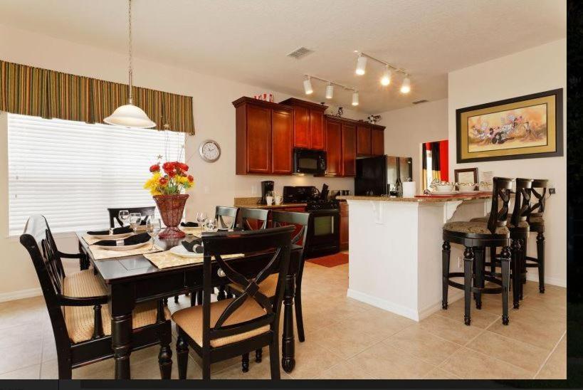 Villa Ly235478 - Arcadia Estates - 5 Bed 4.5 Baths *