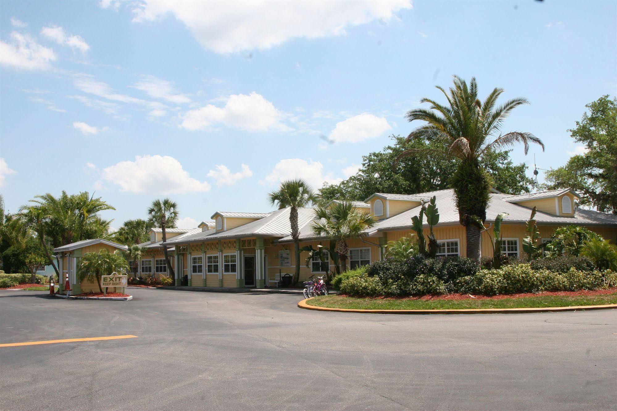 Lodge Tropical Palms & Orlando