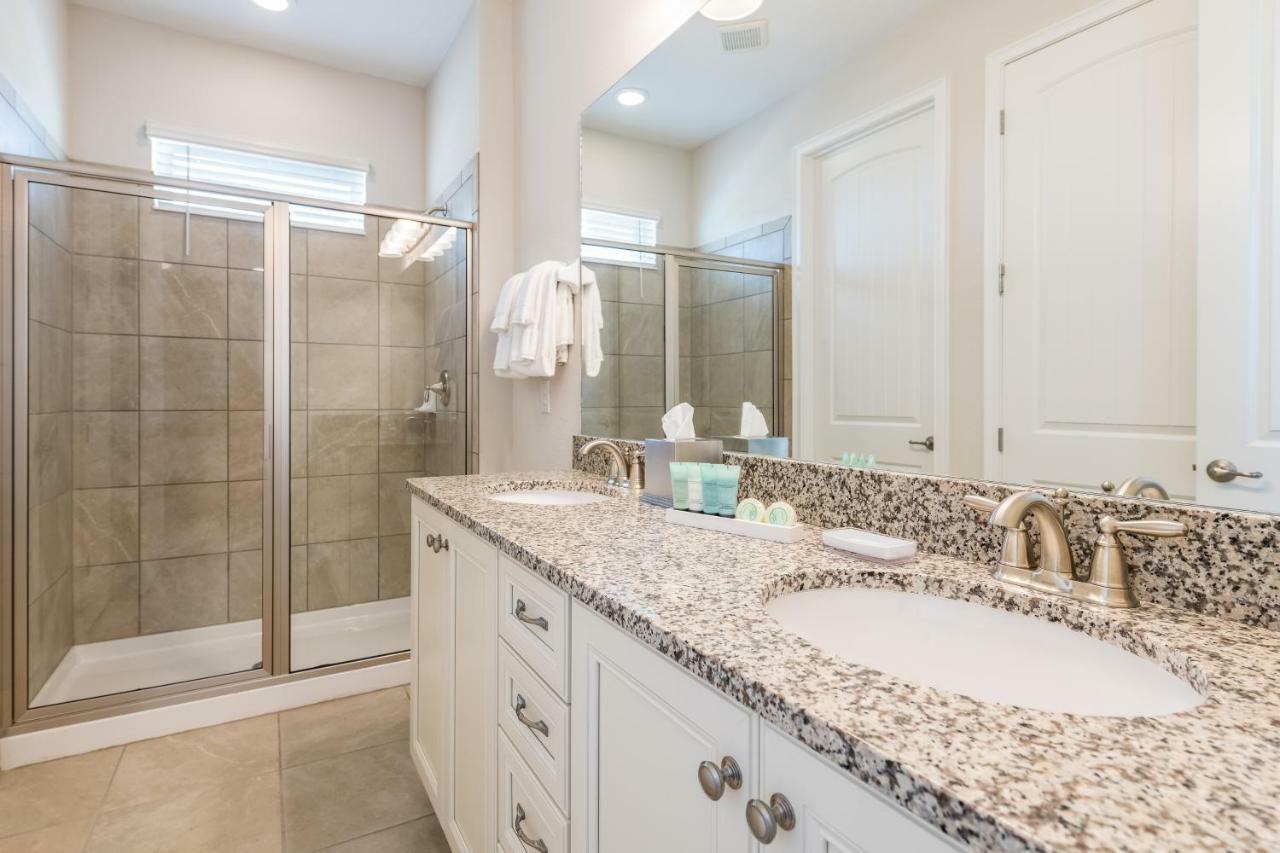 Holiday home Cozy By Rentyl Near With Private Pool, Air Hockey Table & Amenities - 321b Orlando