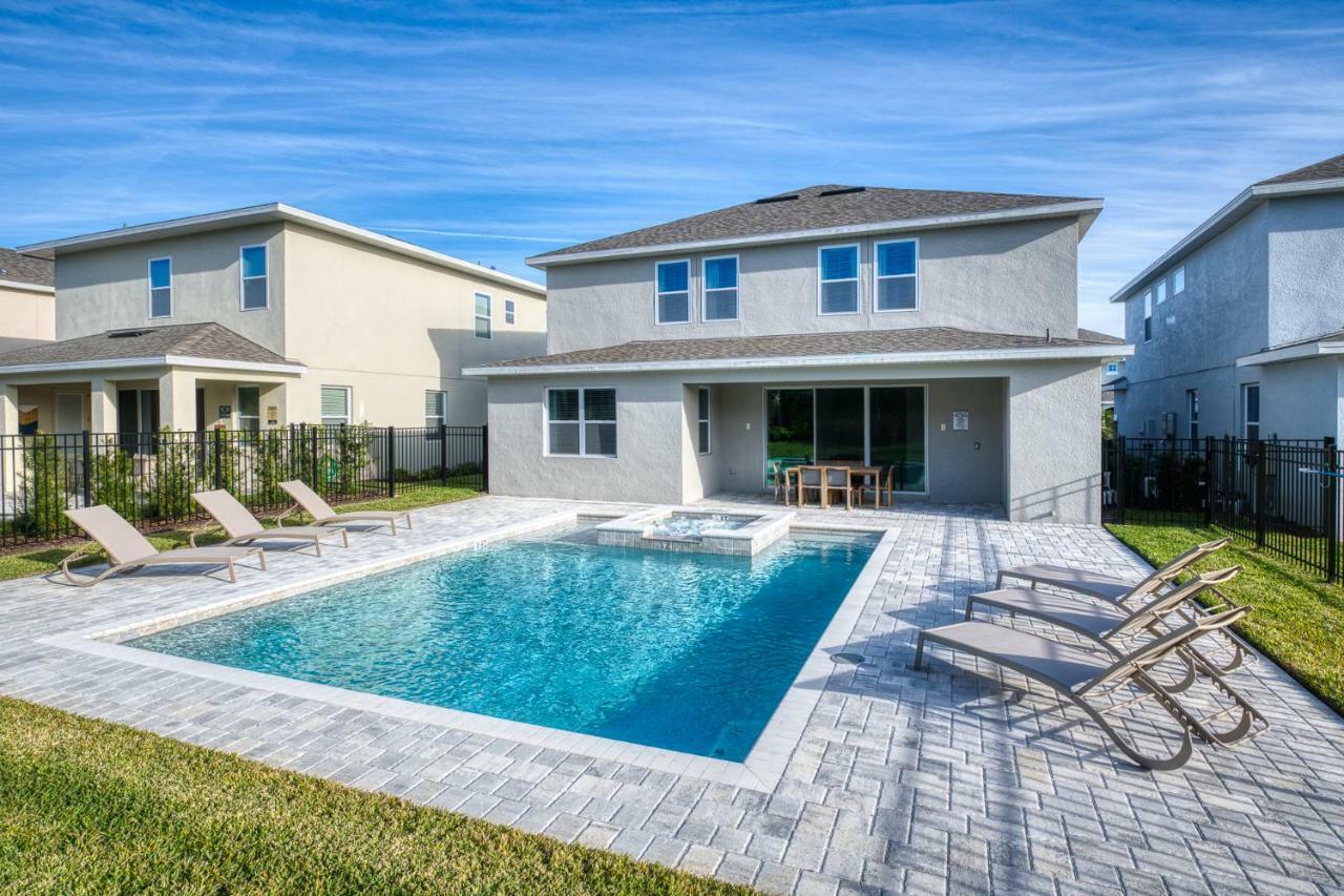 Delight: Cozy With Private Pool And Themed Orlando