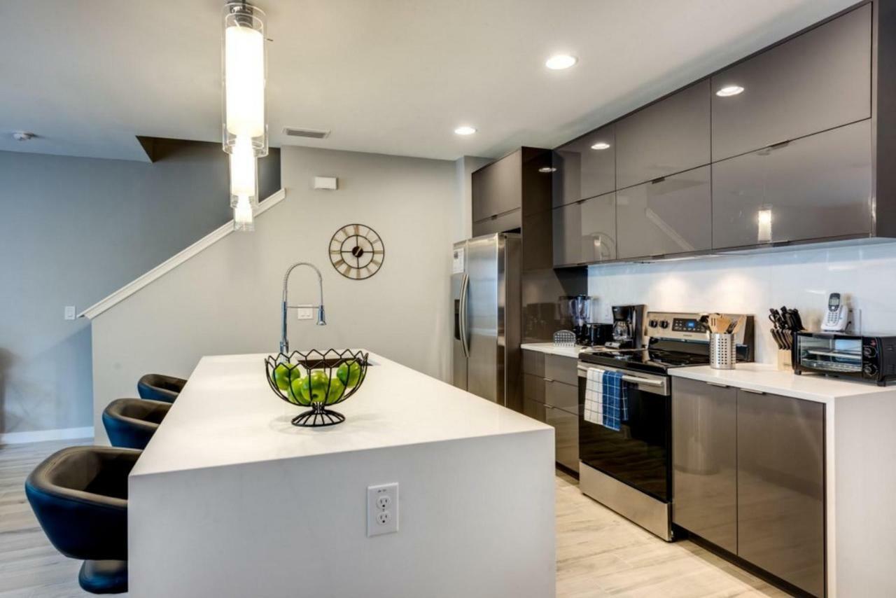Wonderful Townhomes With Four Bedrooms Close To Orlando