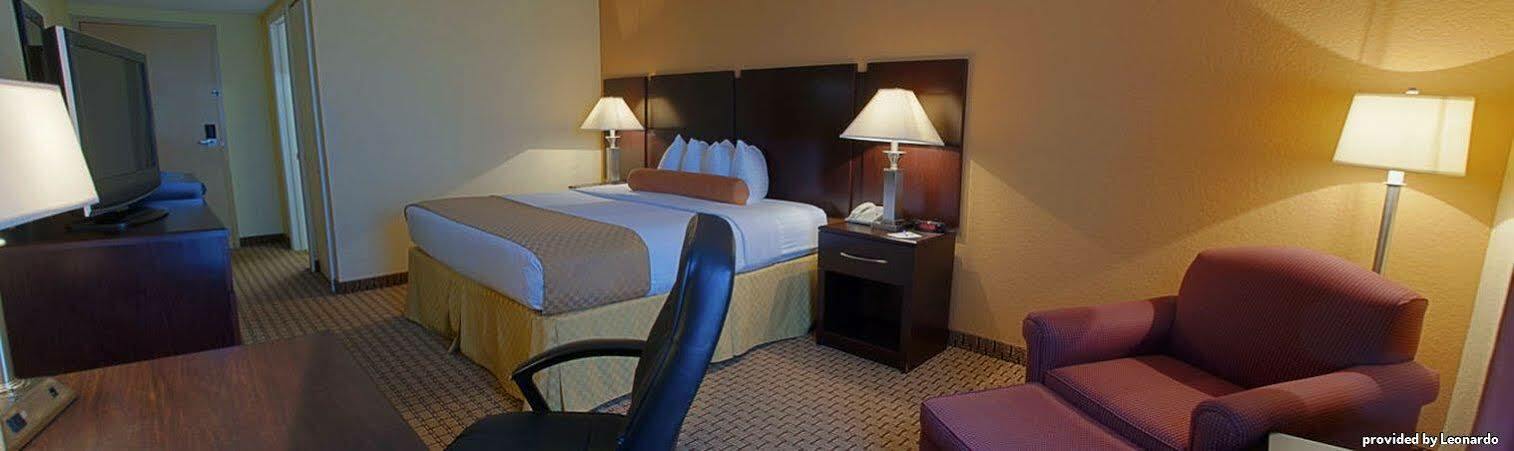 Western Universal - Newly Renovated! Orlando