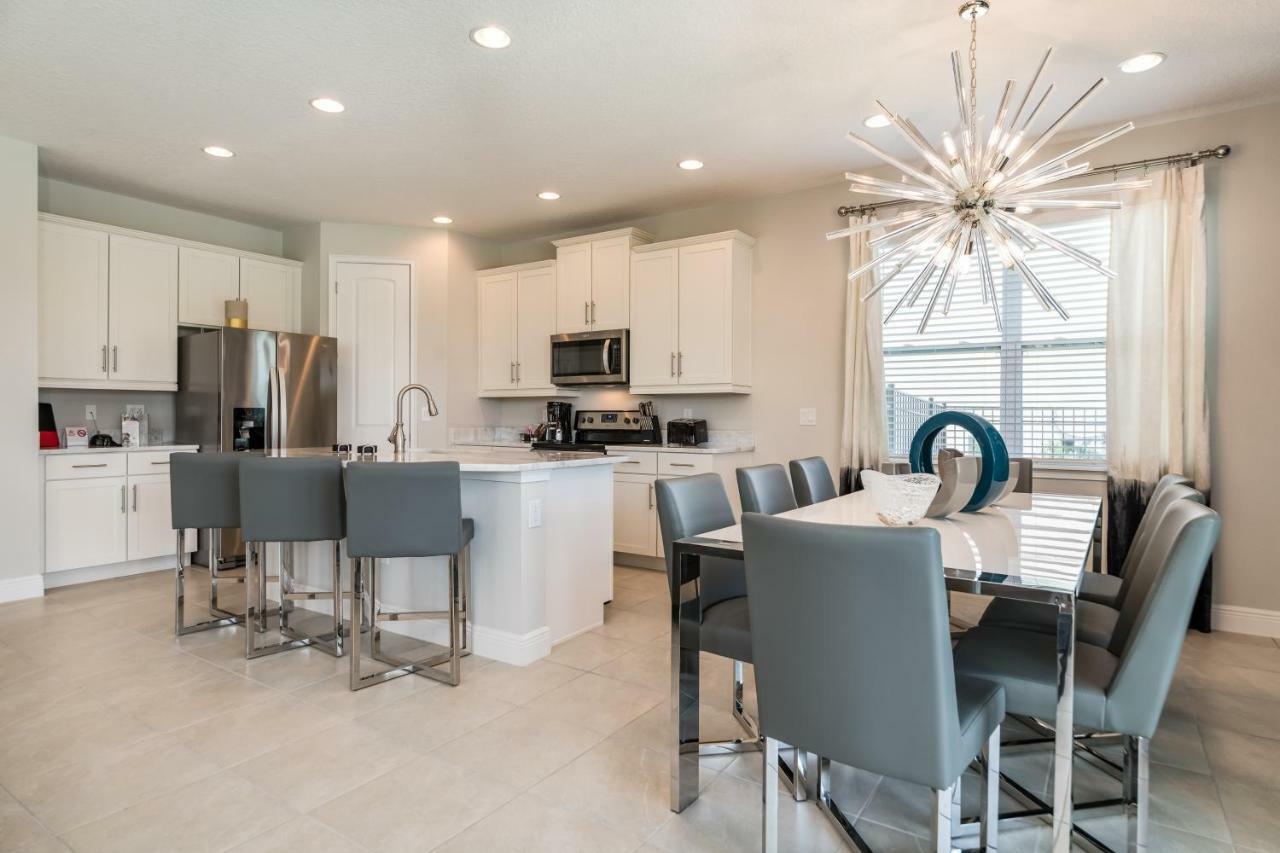 Grand By Rentyl With Media Room, Air Hockey And Water Park Access - 7443m Holiday home Orlando