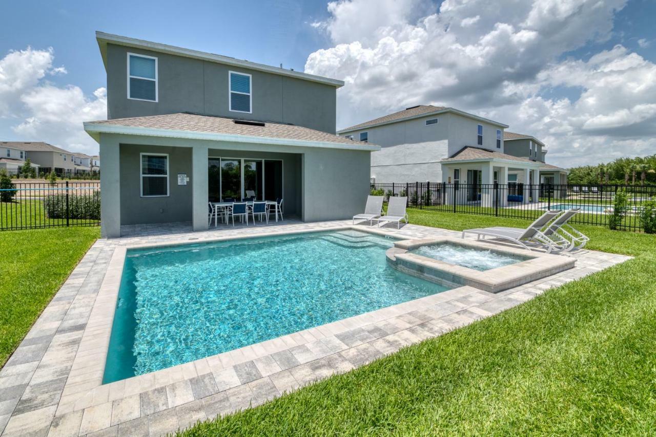 Grand By Rentyl With Media Room, Air Hockey And Water Park Access - 7443m Holiday home