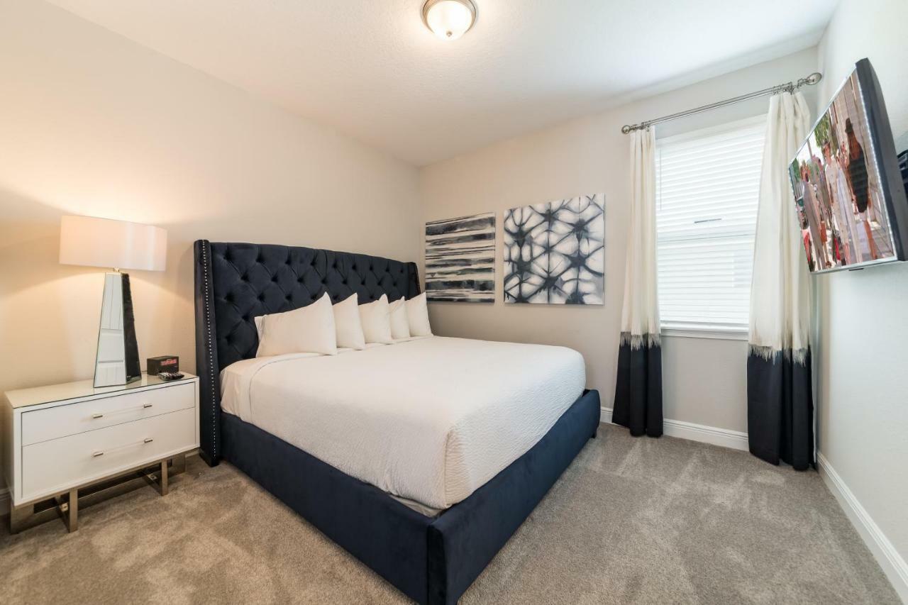 Grand By Rentyl With Media Room, Air Hockey And Water Park Access - 7443m Holiday home