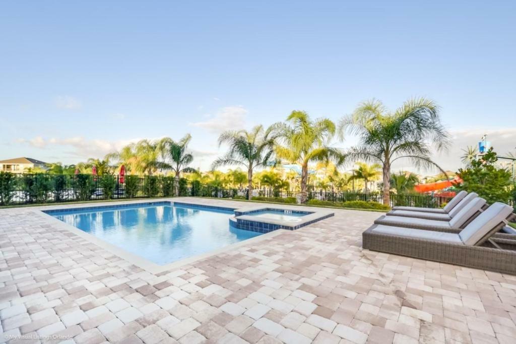 Villa Reunion Encore 9 Bedroom Home!