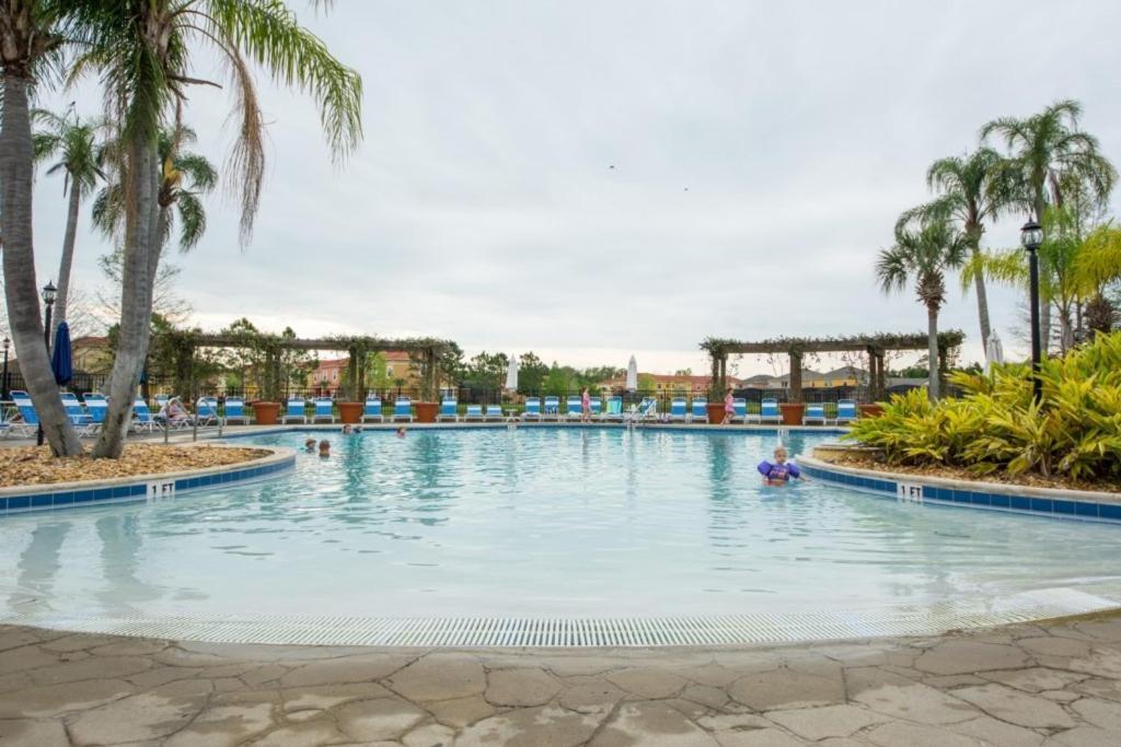 Private Pool And Bunk Beds Plenty Of Room! Townhouse *