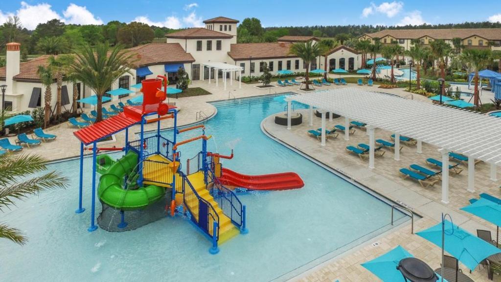 9 Bedroom Vacation In Windsor At Westside *