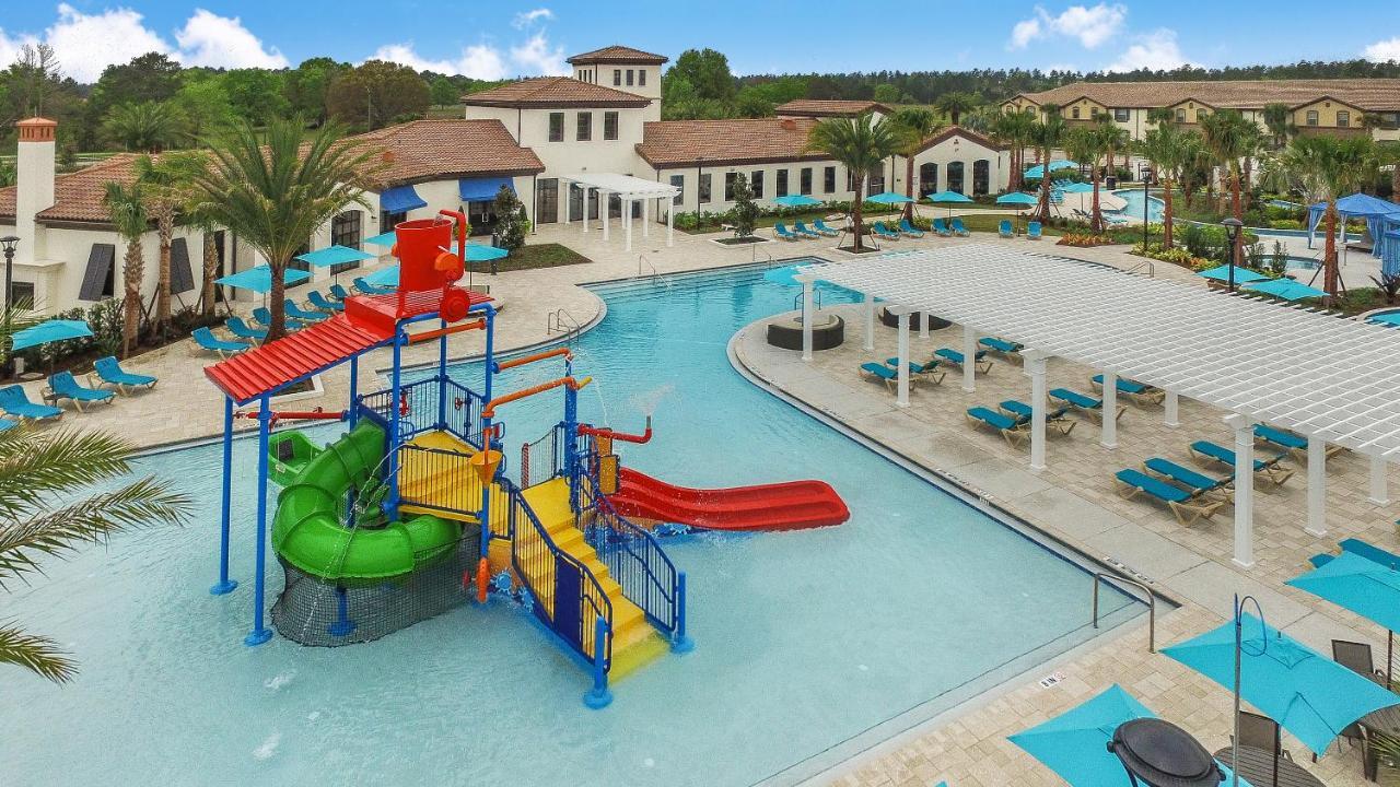 5 Bedroom Townhome In Windsor At Westside Holiday home Orlando