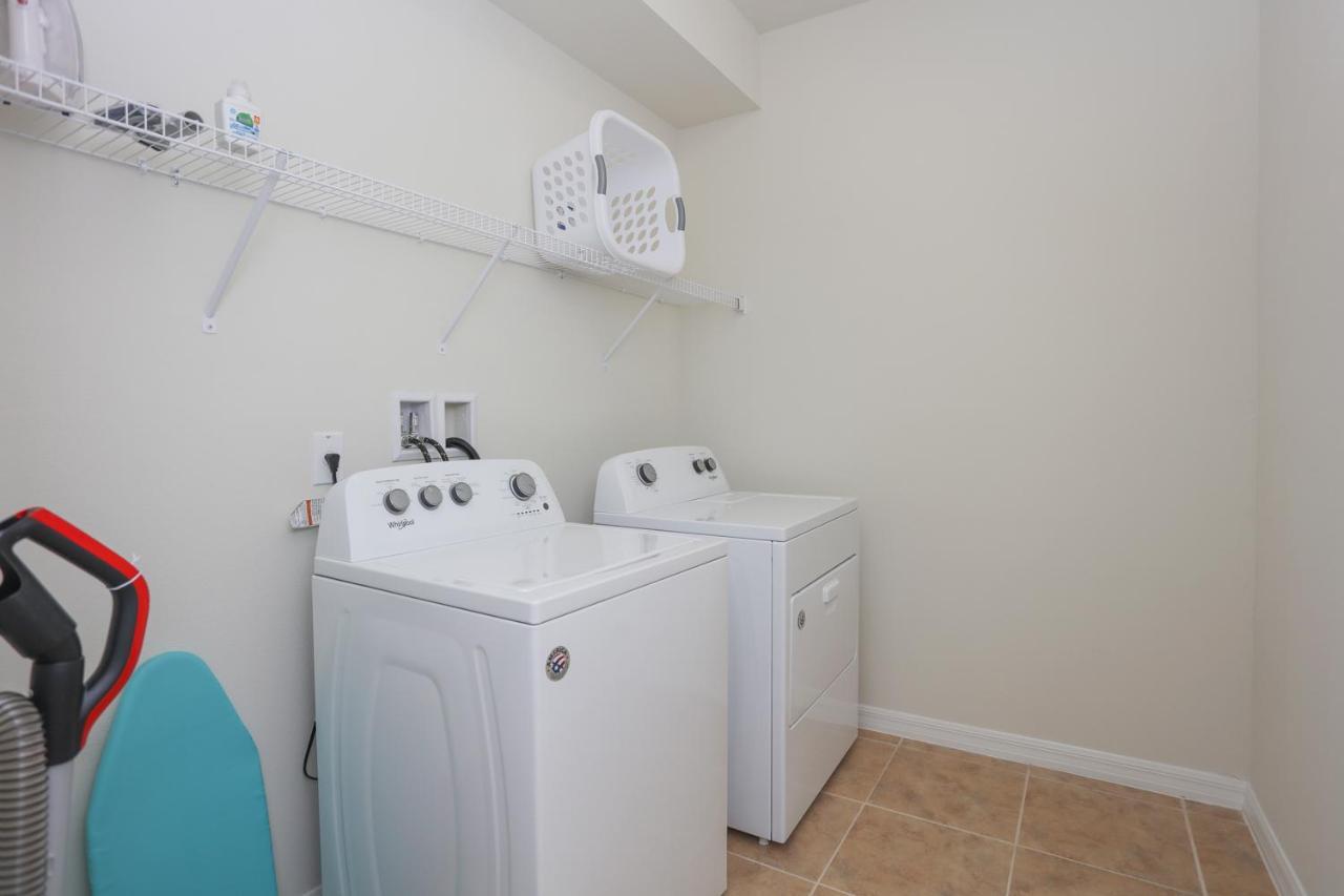 Conveniently Located Near - Family Friendly Orlando