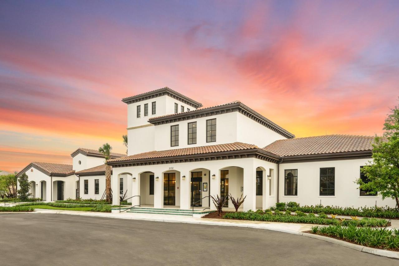 5 Bedroom Townhome In Windsor At Westside Holiday home Orlando