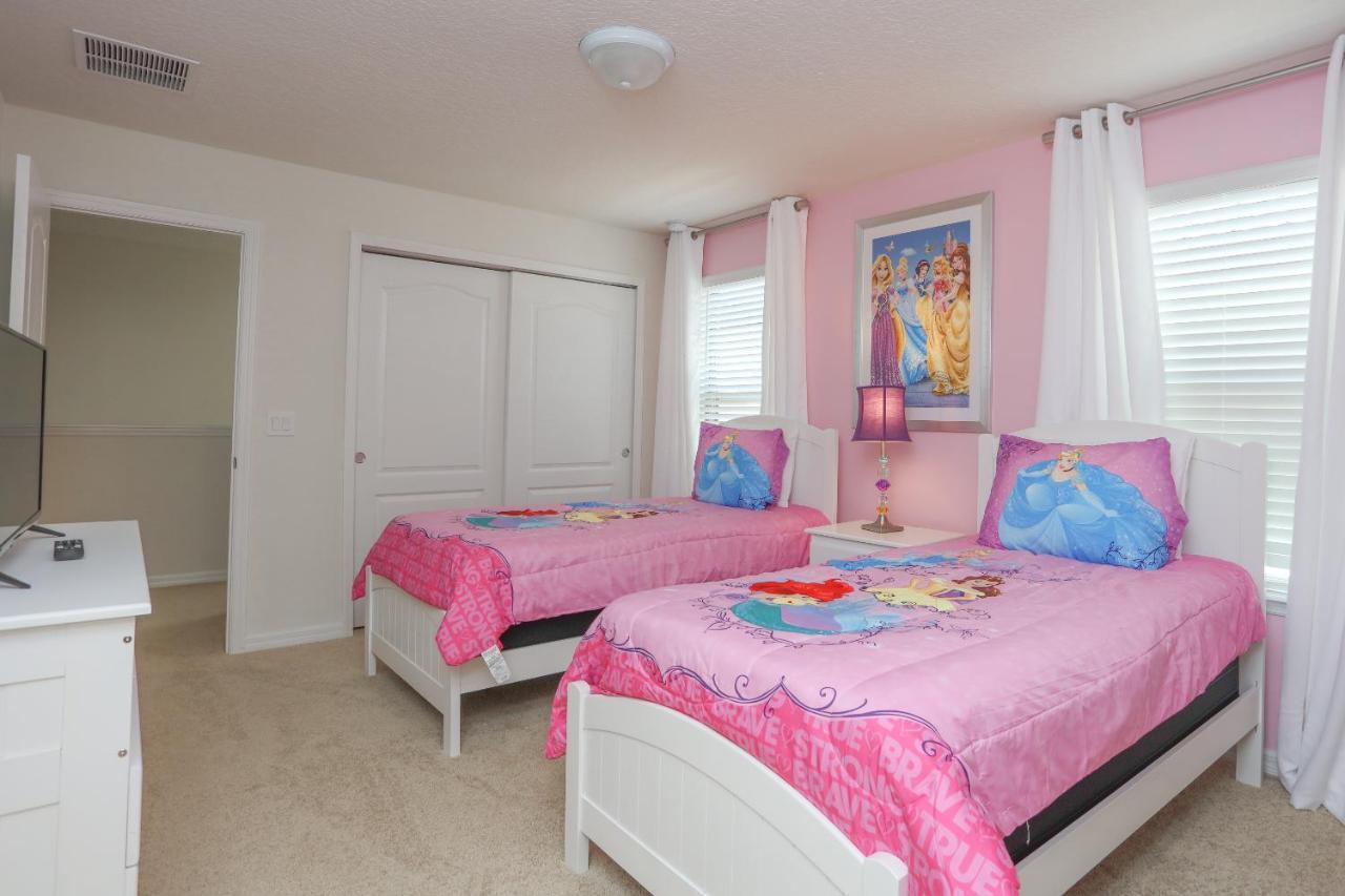 8 Bedroom Vacation In Windsor At Westside Orlando