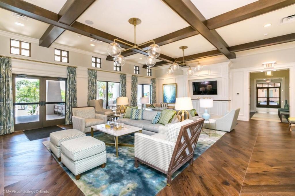 Solara 9 Bedroom 6 Bathroom