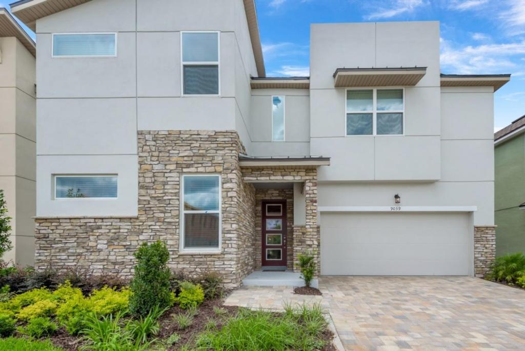 Amazing 6 Bedroom 5 Bathroom Solara Orlando