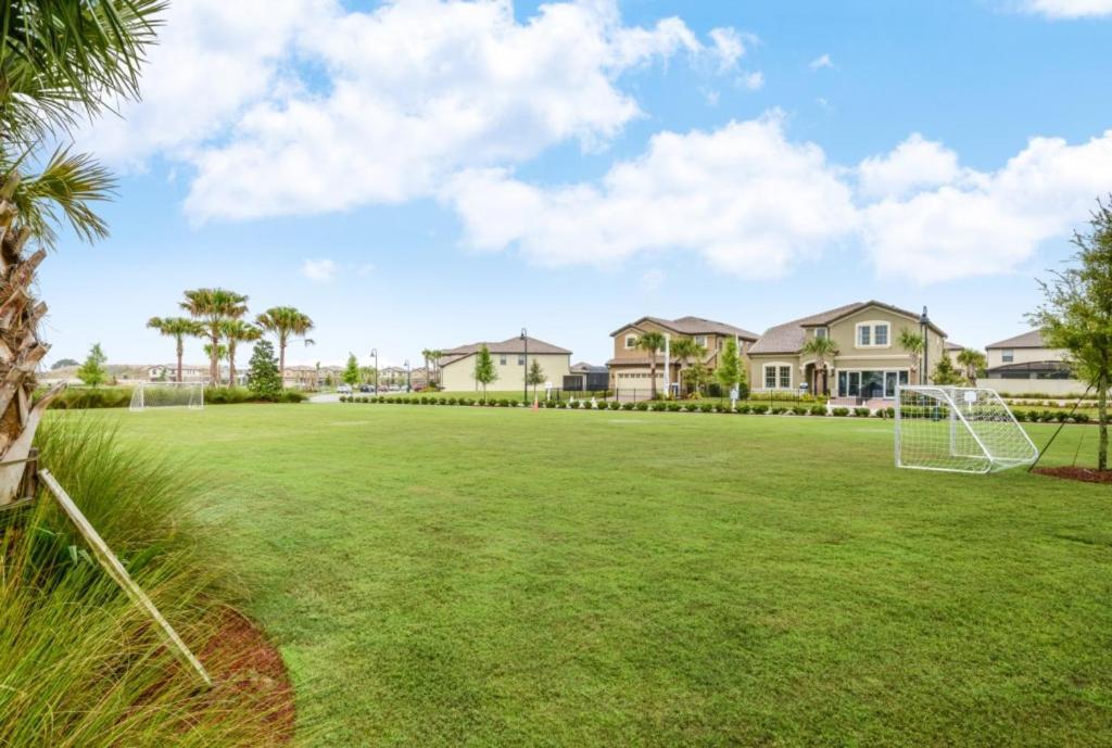 Conveniently Located Near - Family Friendly * Orlando
