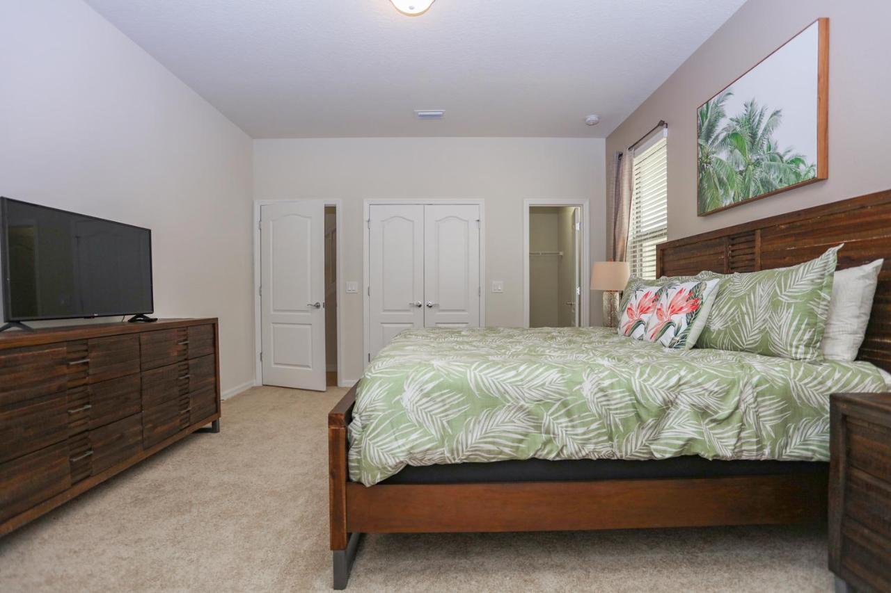 Villa Conveniently Located Near - Family Friendly Orlando