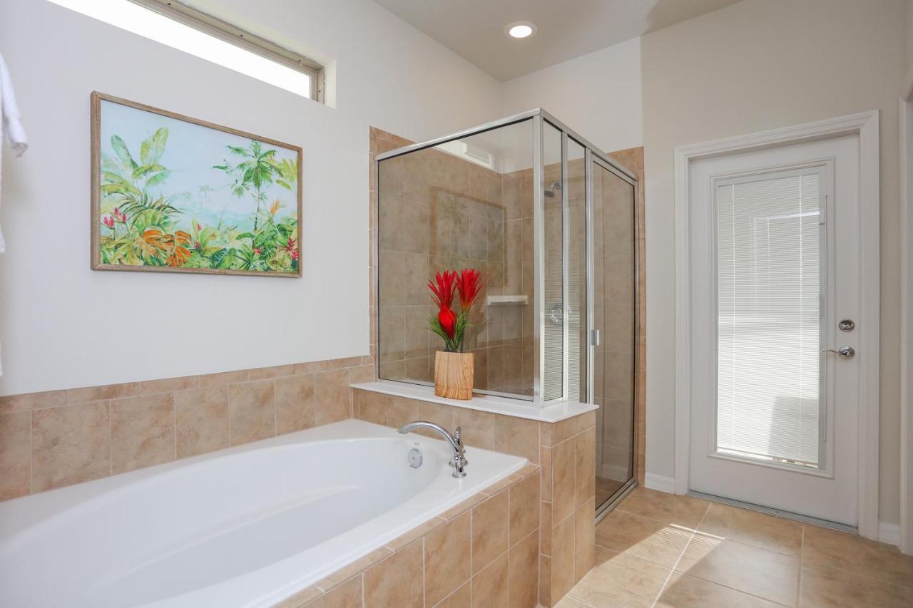 Conveniently Located Near - Family Friendly * Orlando