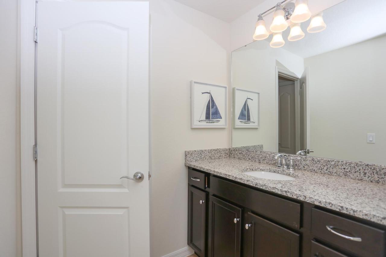 Villa Conveniently Located Near - Family Friendly *