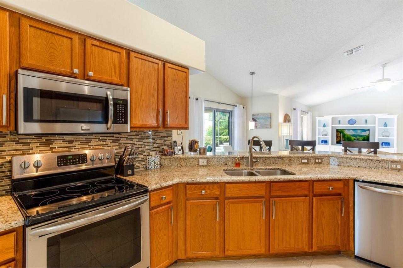 #503 Stunning 4 Bed, 3 Bath With Southwest Facing Pool And Villa Orlando