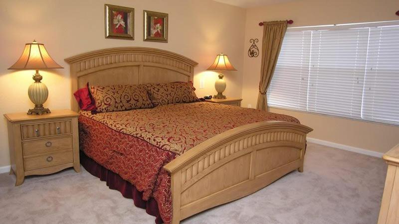 Excutive 6 Bedroom 4 Bath Pool And Spa Home Holiday home *