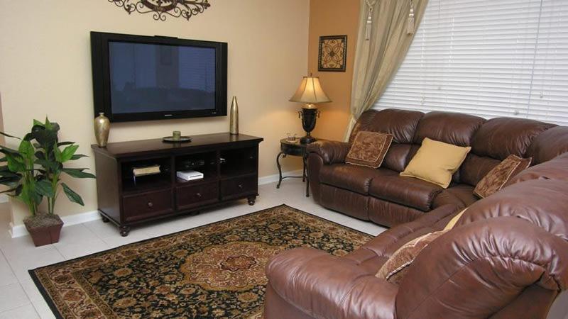 Holiday home Excutive 6 Bedroom 4 Bath Pool And Spa Home