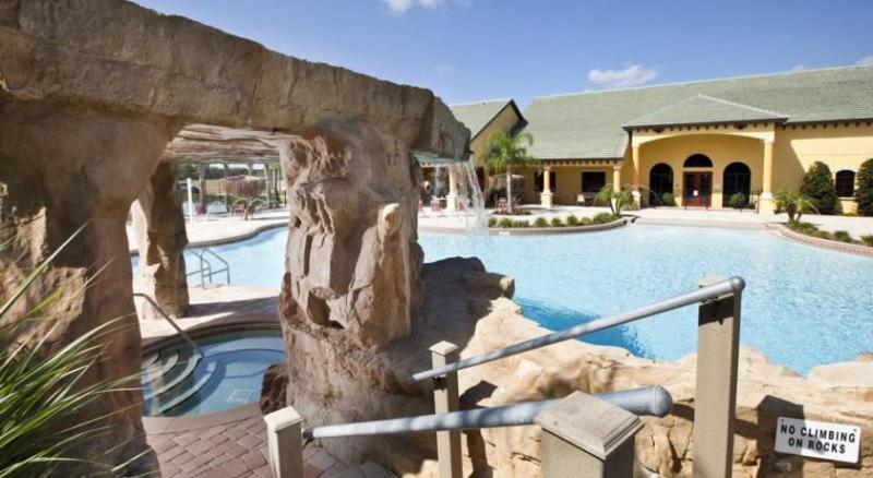 5 Bedroom 5 Bath Pool With Spa In Paradise Palms Holiday home Orlando