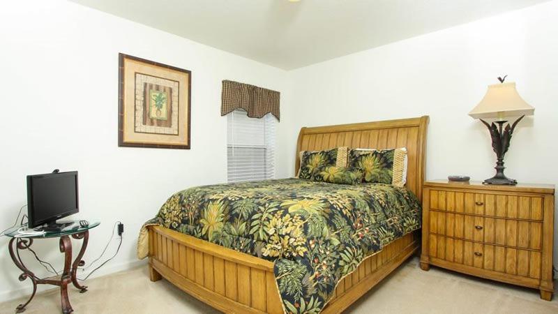 Professionally Decorated 5 Bedroom 5 Bath Pool Home In Windsor Hills Holiday home *