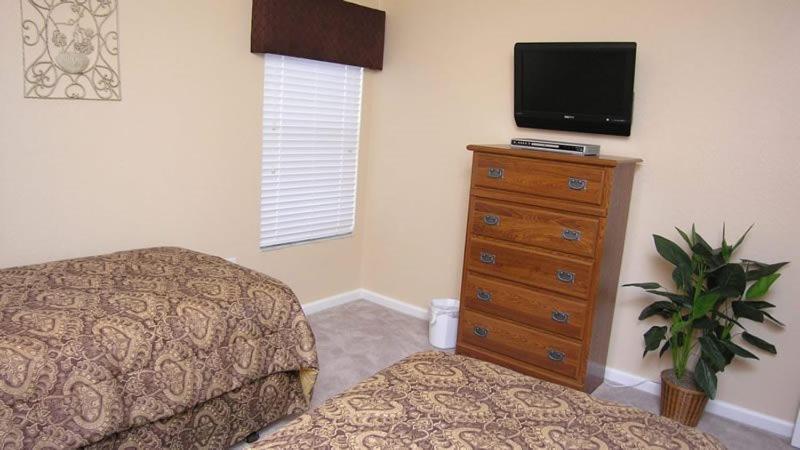 Excutive 6 Bedroom 4 Bath Pool And Spa Home Orlando