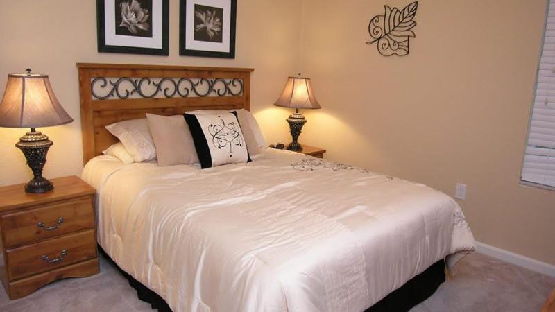 Excutive 6 Bedroom 4 Bath Pool And Spa Home Orlando